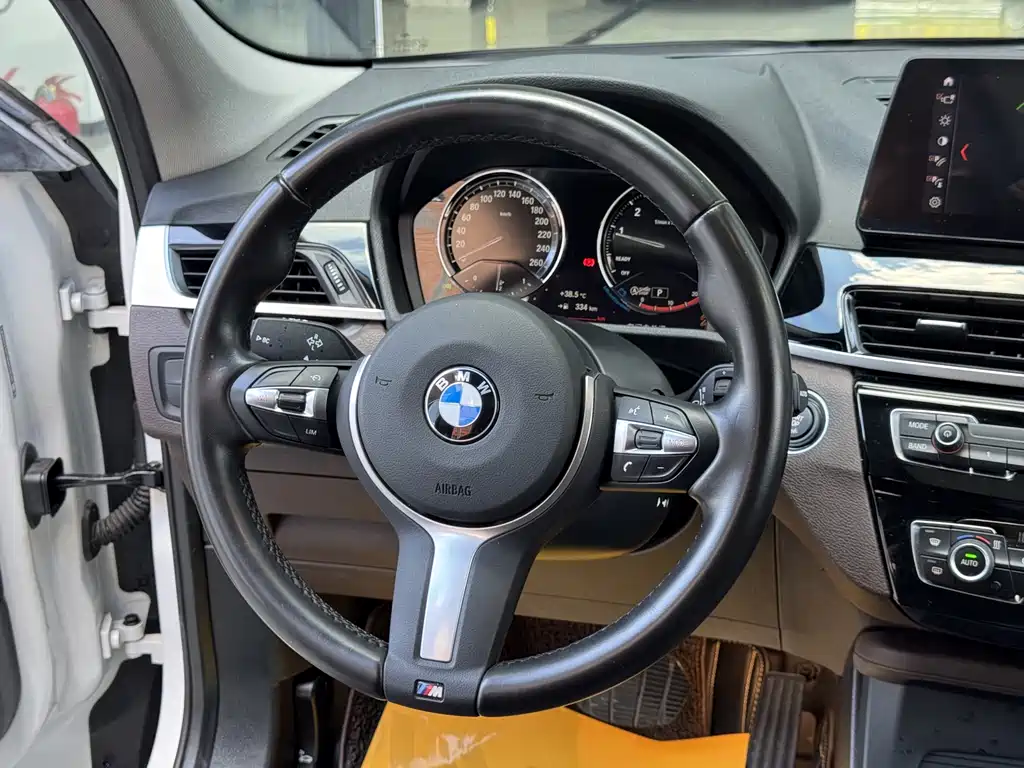 BMW X1 2022 — фото 14