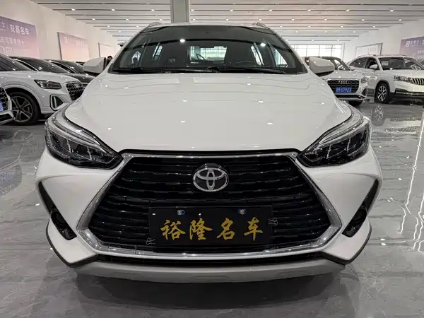Toyota Yaris L 2022