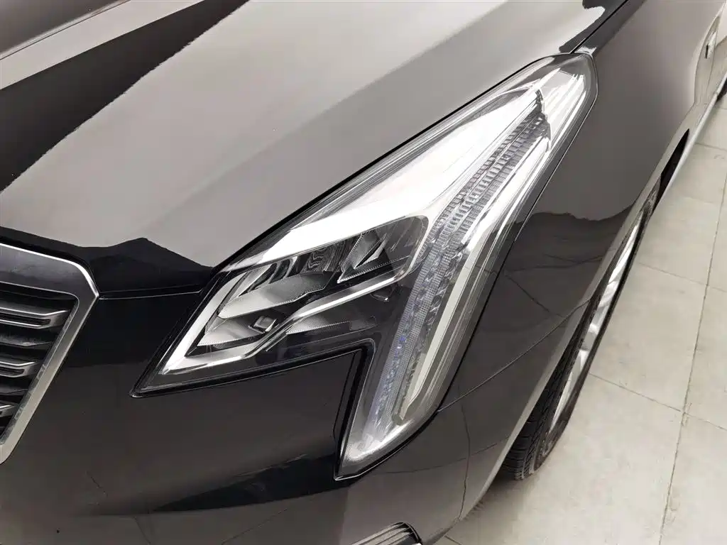 Cadillac XTS 2019 — фото 7