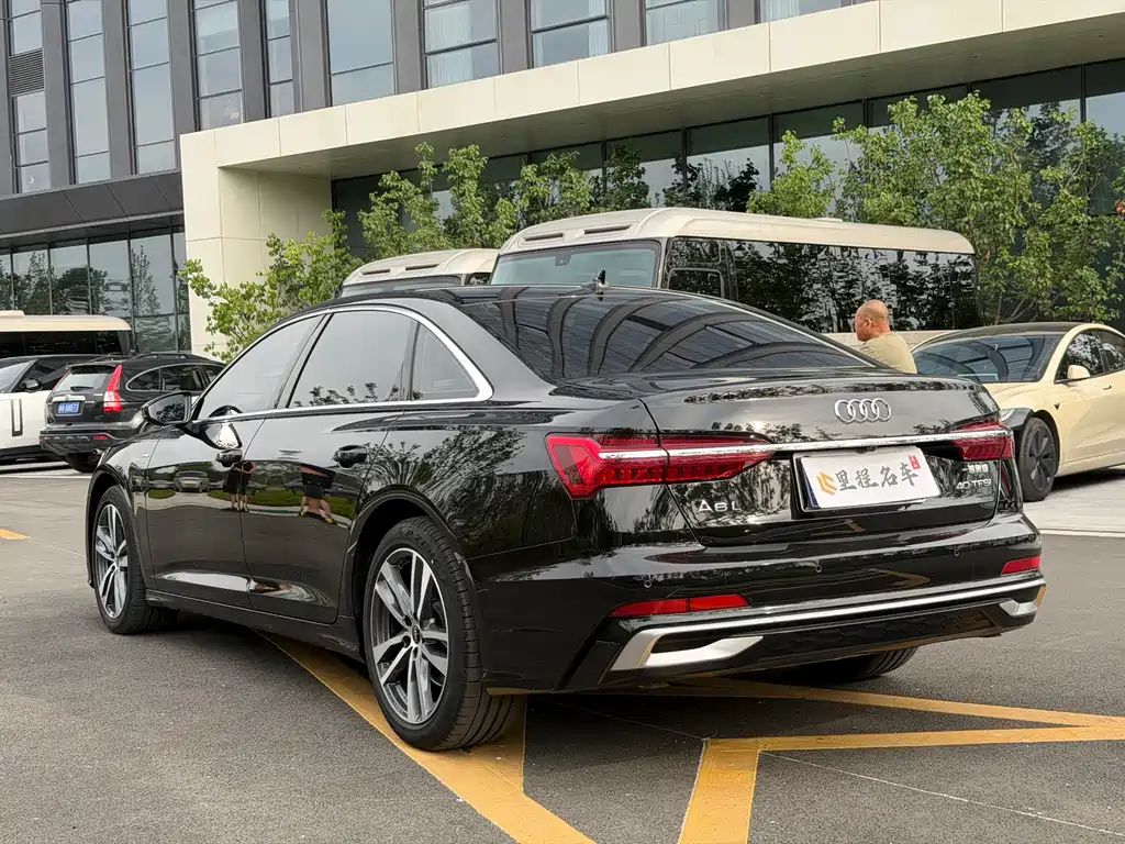 Audi A6L 2023