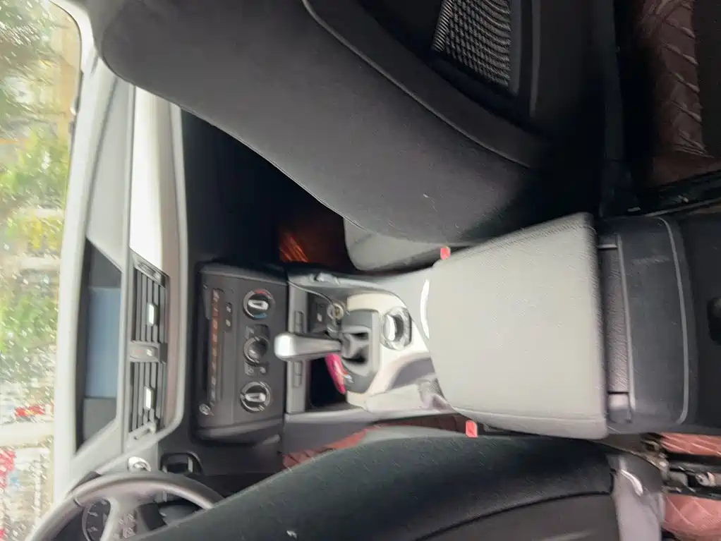 BMW X1 2014 — фото 14