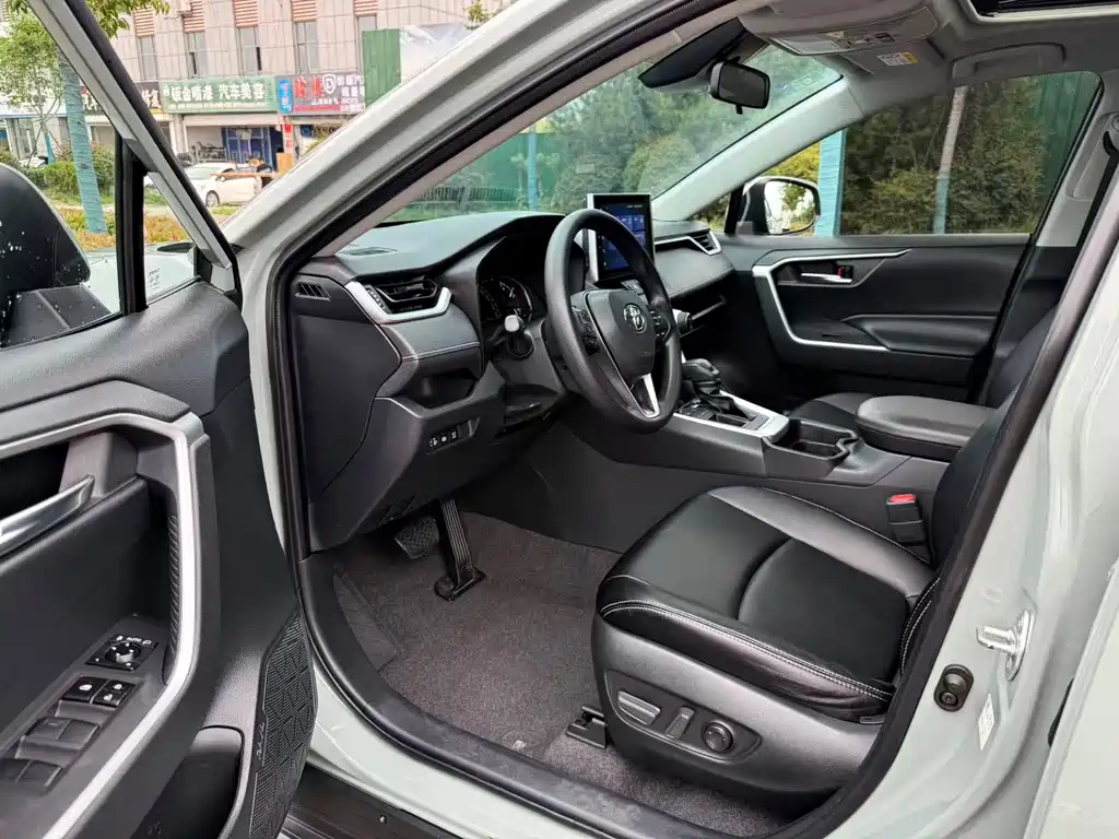 Toyota RAV4 2022