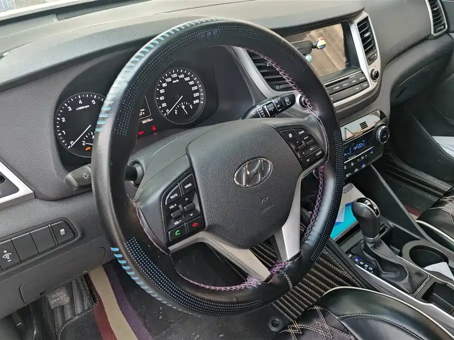 Hyundai Tucson 2017 — фото 15