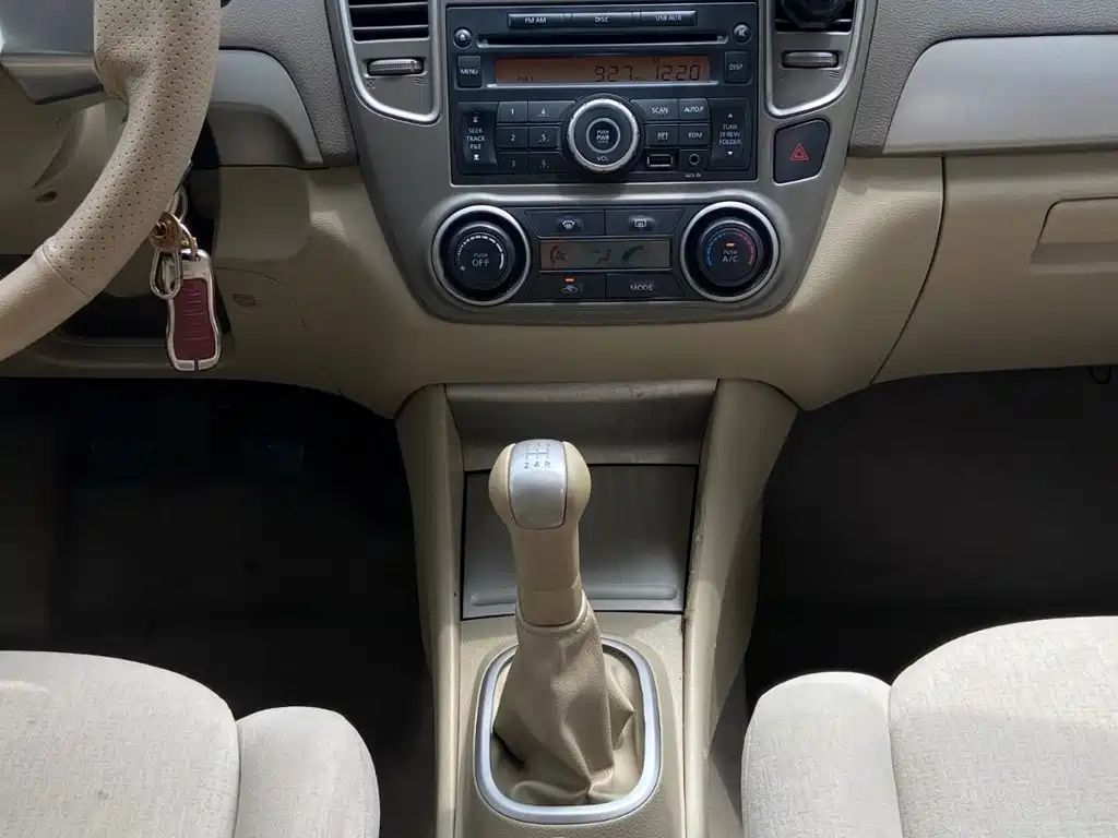 Nissan Sylphy 2016 — фото 11