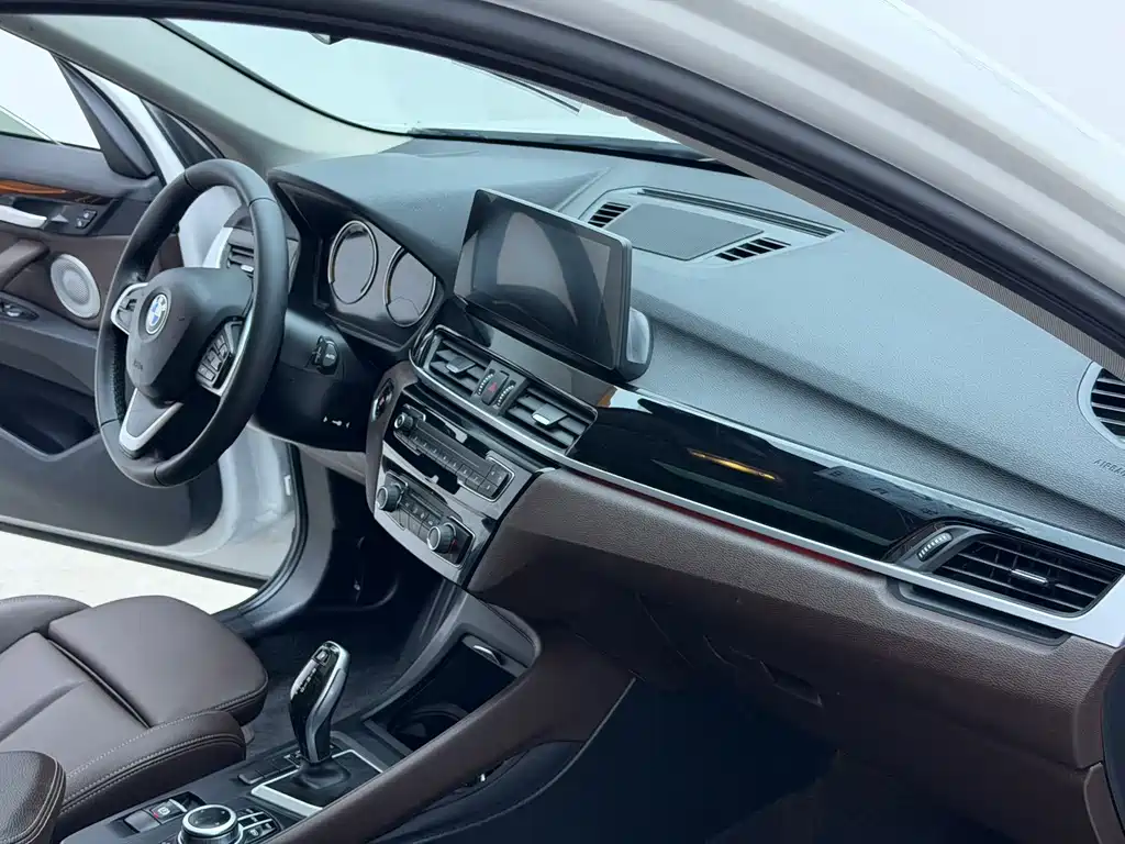 BMW X1 2022 — фото 14