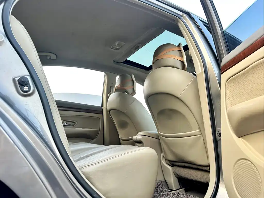 Nissan Sylphy 2010 — фото 25