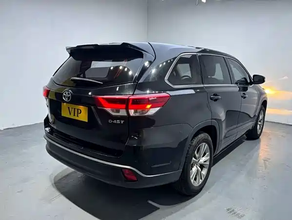 Toyota Highlander 2019