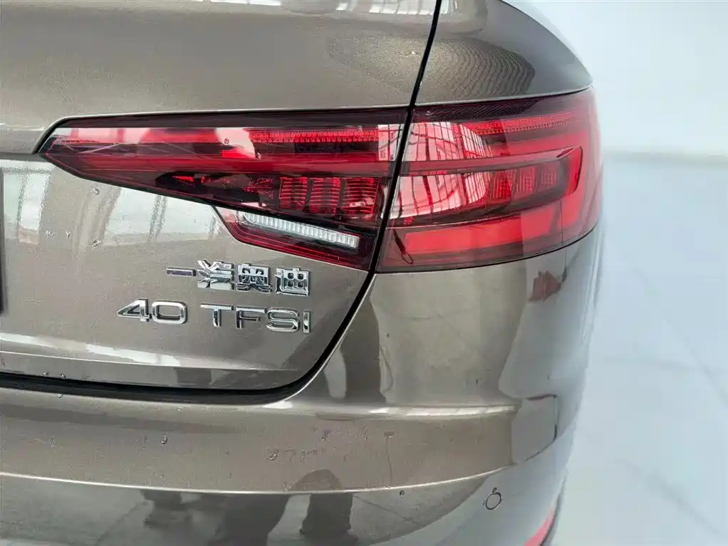 Audi A4L 2020 — фото 14