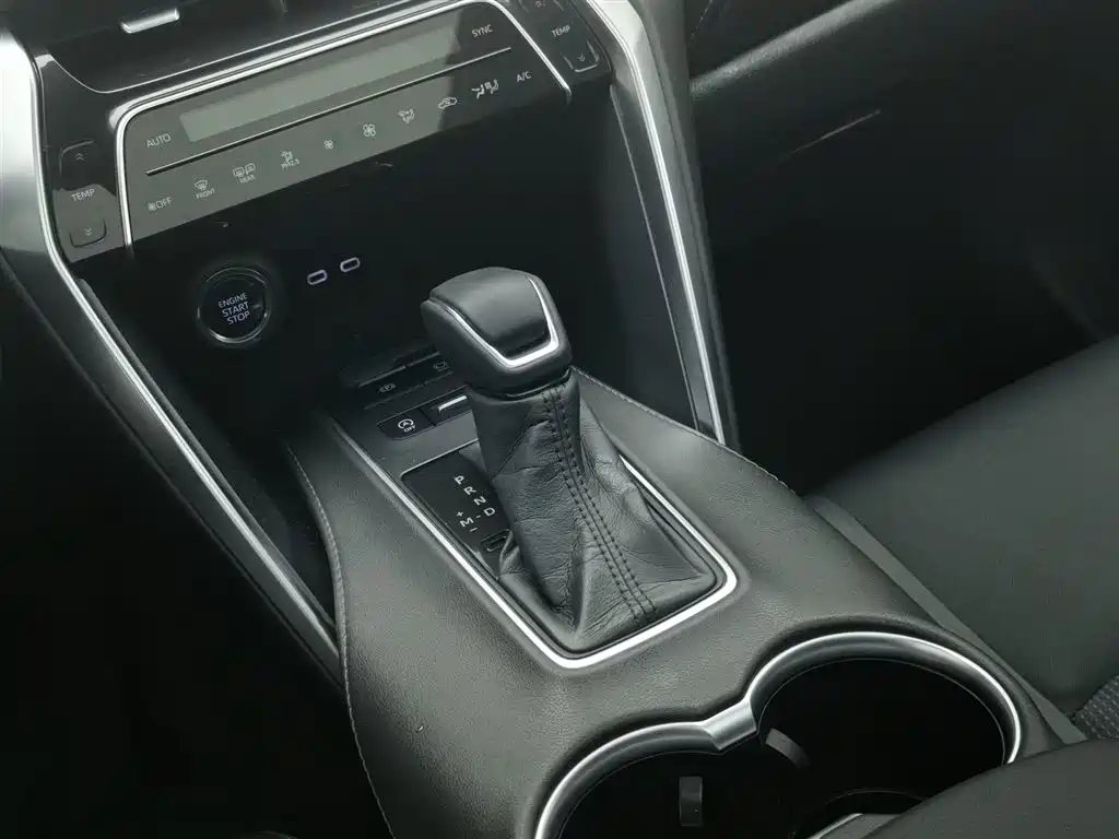 Toyota Harrier 2023 — фото 13