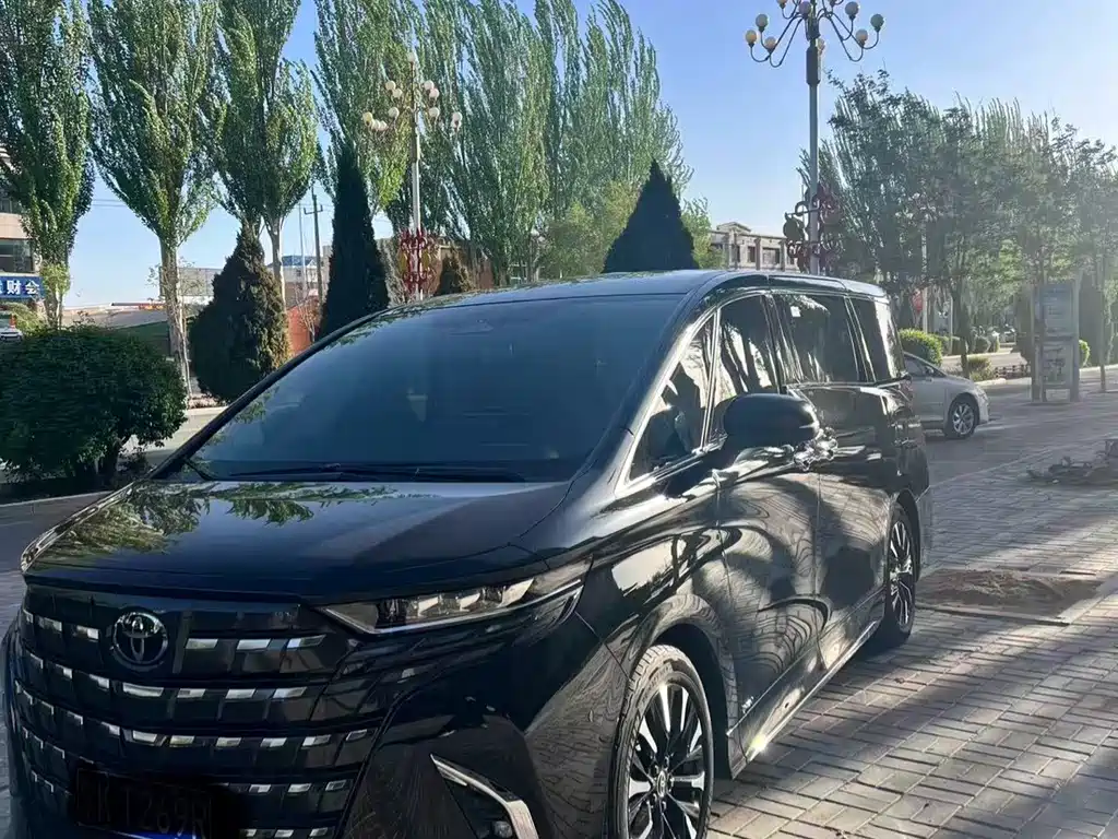 Toyota Alphard 2024 — фото 2