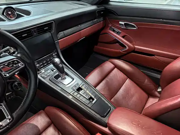 Porsche 911 2019
