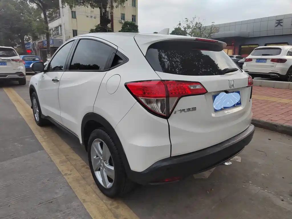 Honda Vezel 2021 — фото 3