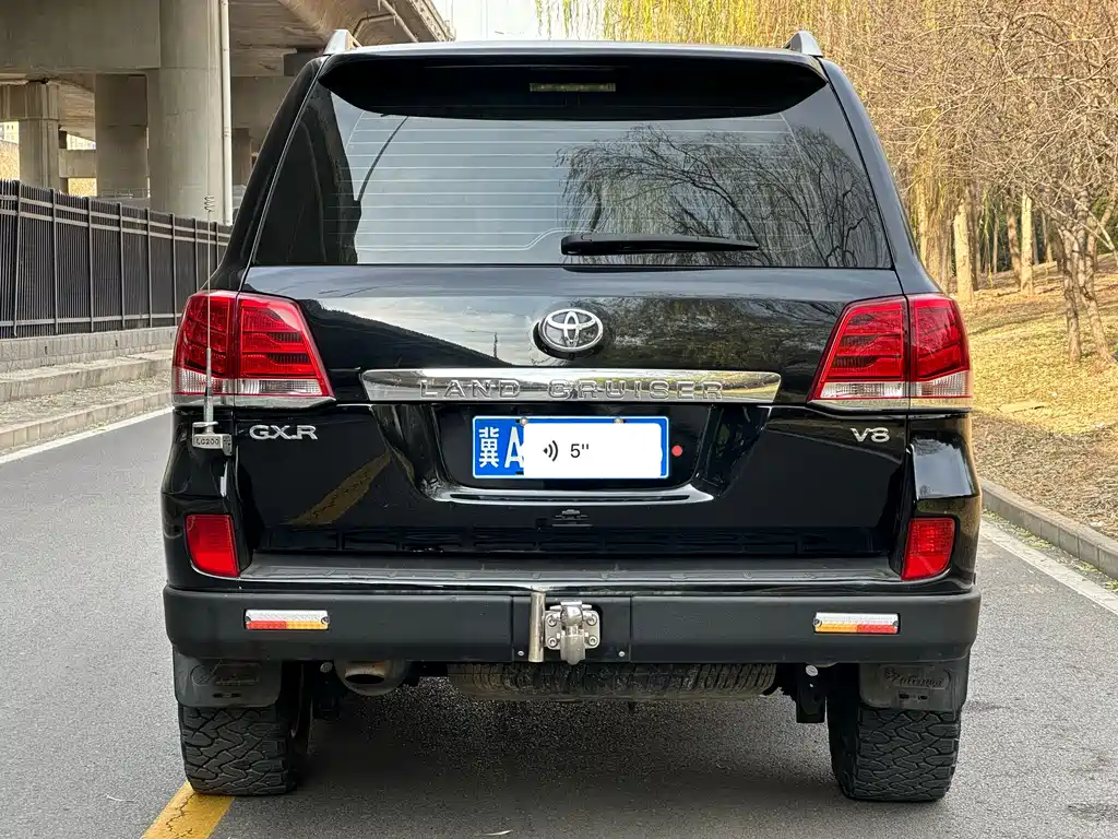 Toyota Land Cruiser 2016 — фото 11