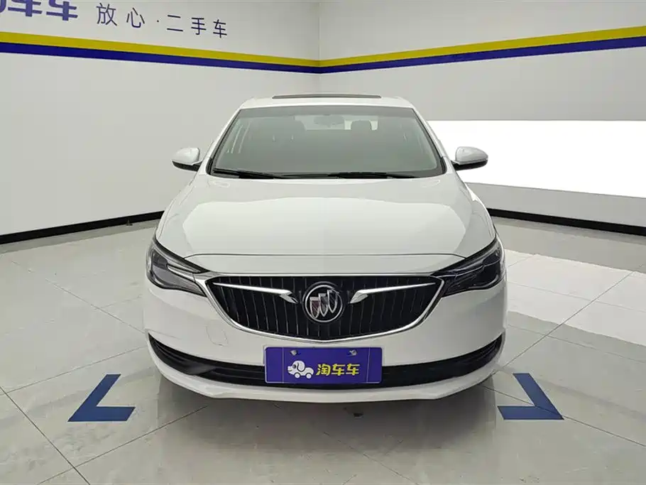 Buick Excelle 2018 — фото 2