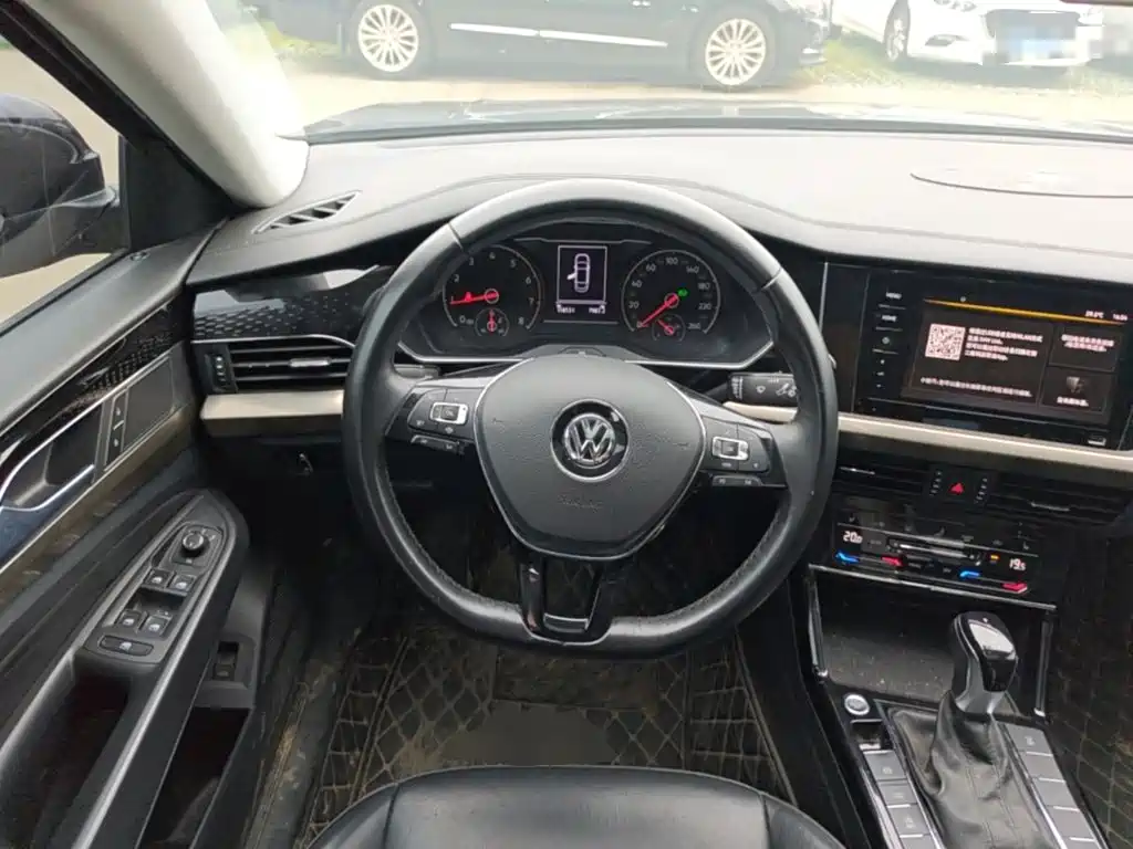 Volkswagen Passat 2020 — фото 17