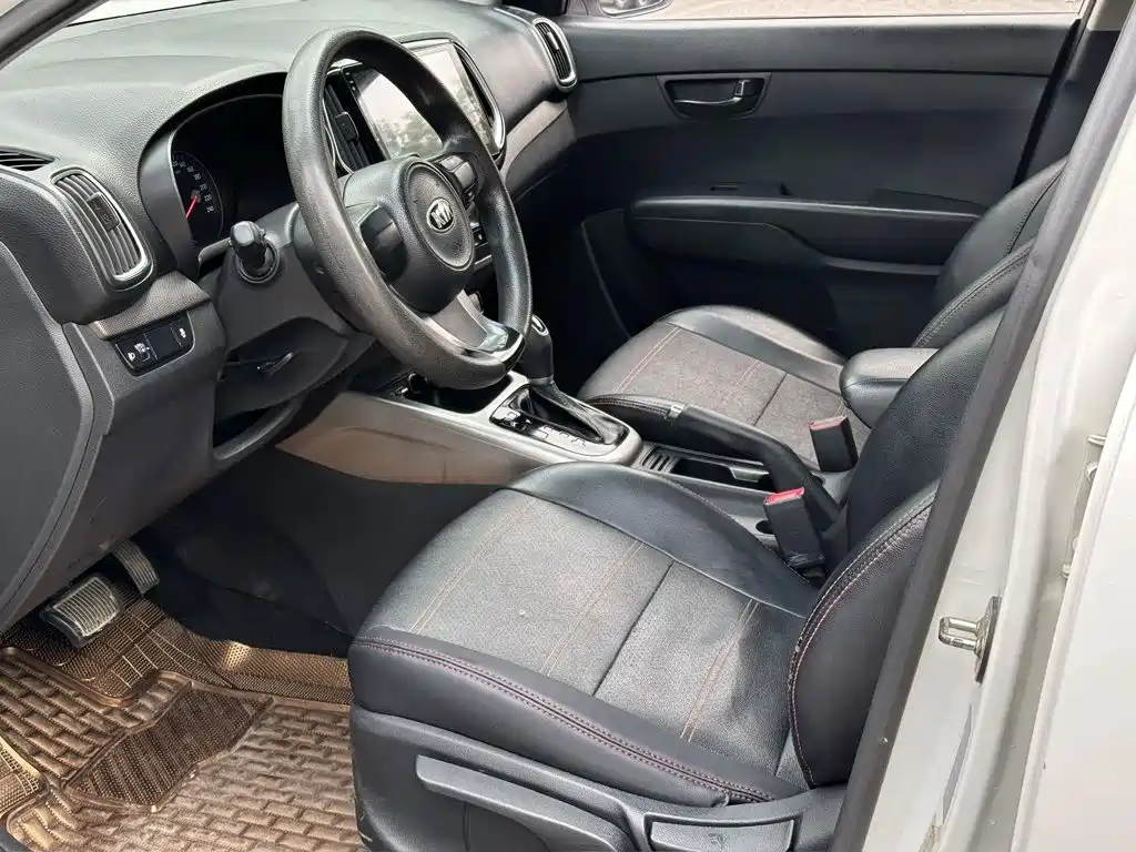 Kia KX3 2015 — фото 4