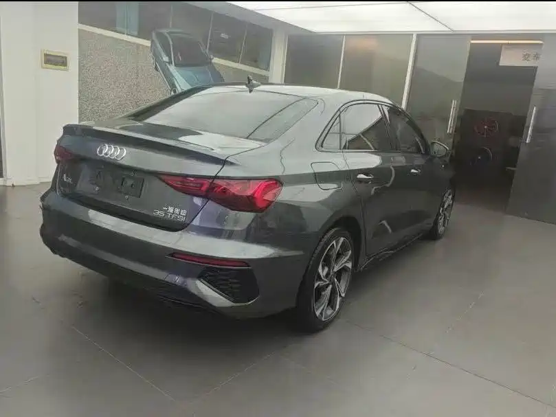 Audi A3 2023 — фото 11
