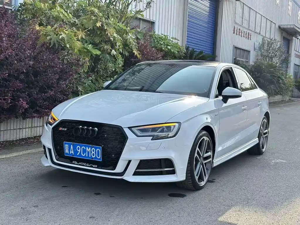 Audi A3 2020 — фото 1