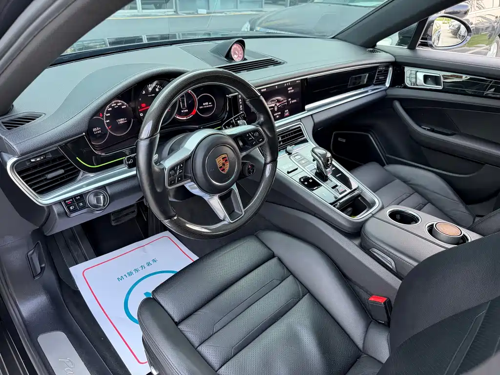 Porsche Panamera 2018 — фото 6