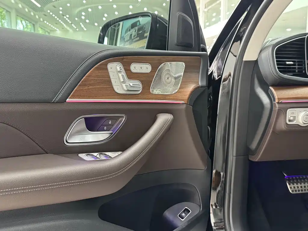 Mercedes-Benz GLS 2023 — фото 16