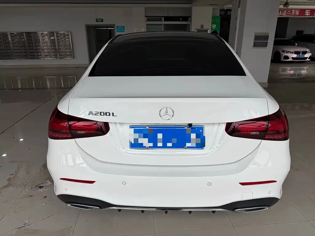 Mercedes-Benz A-Class 2024 — фото 13