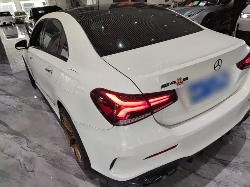 Mercedes-Benz A-Class 2019 — фото 5