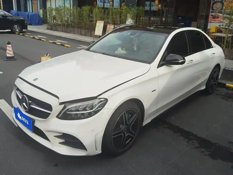 Mercedes-Benz C-Class 2021