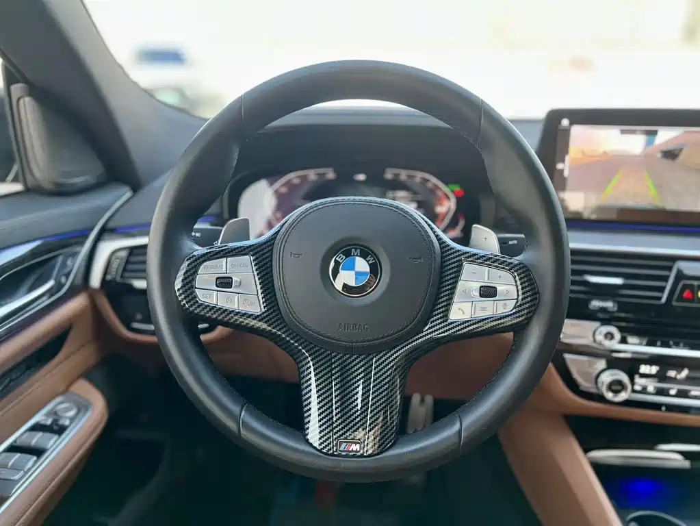 BMW 6 Series GT 2023 — фото 12