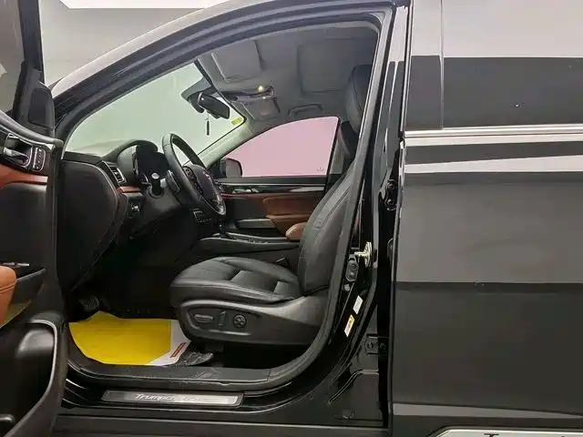 GAC Motor Trumpchi GS8 2018 — фото 8