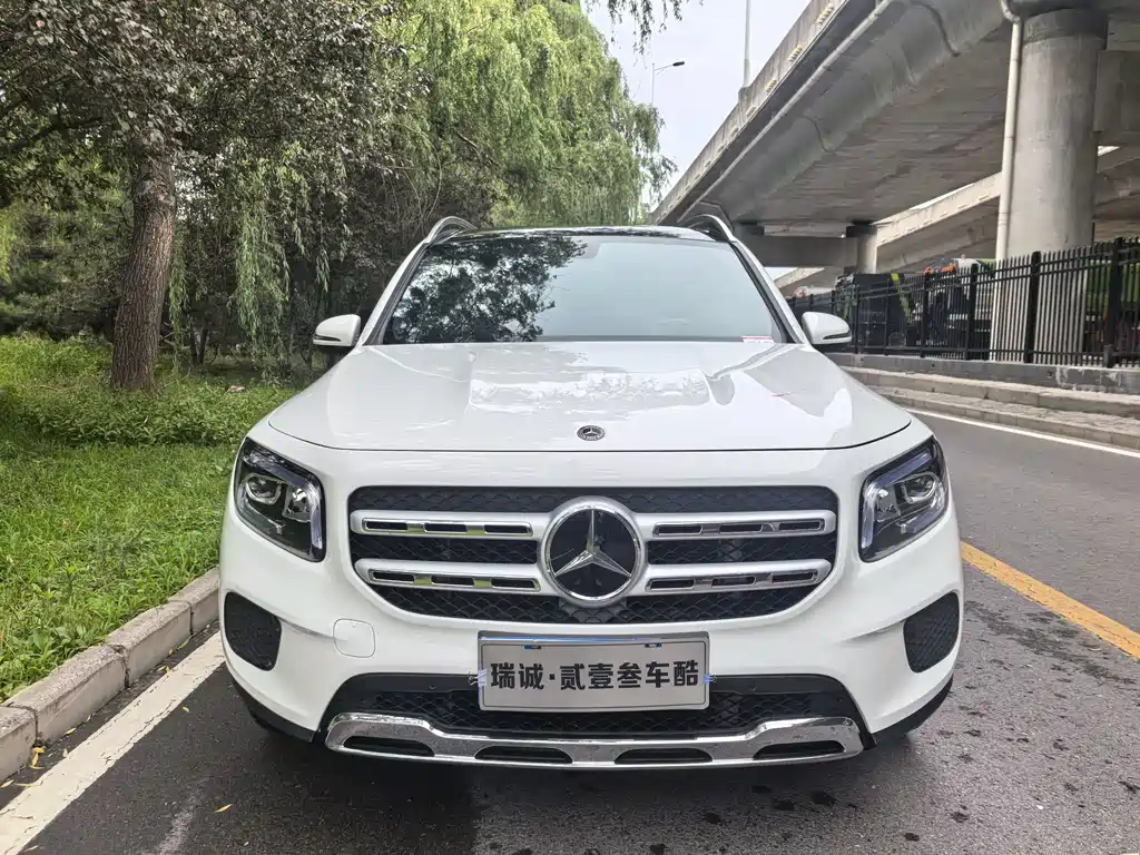 Mercedes-Benz GLB 2023 — фото 2