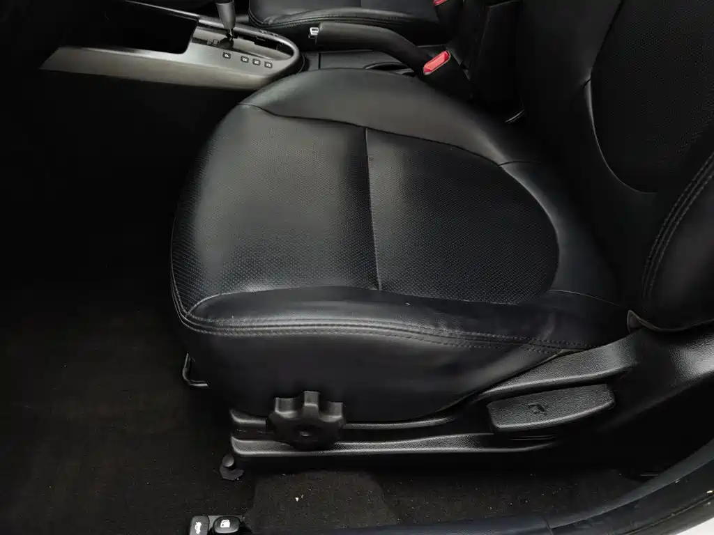 Kia Forte 2012 — фото 20