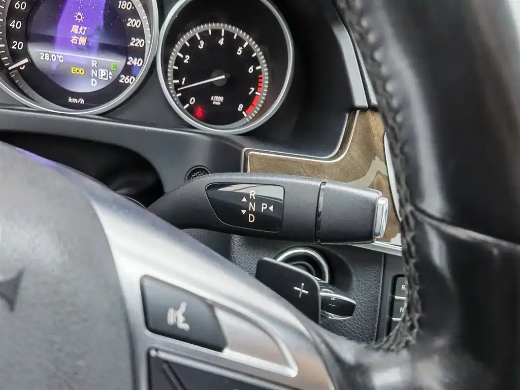 Mercedes-Benz E-Class 2015 — фото 13