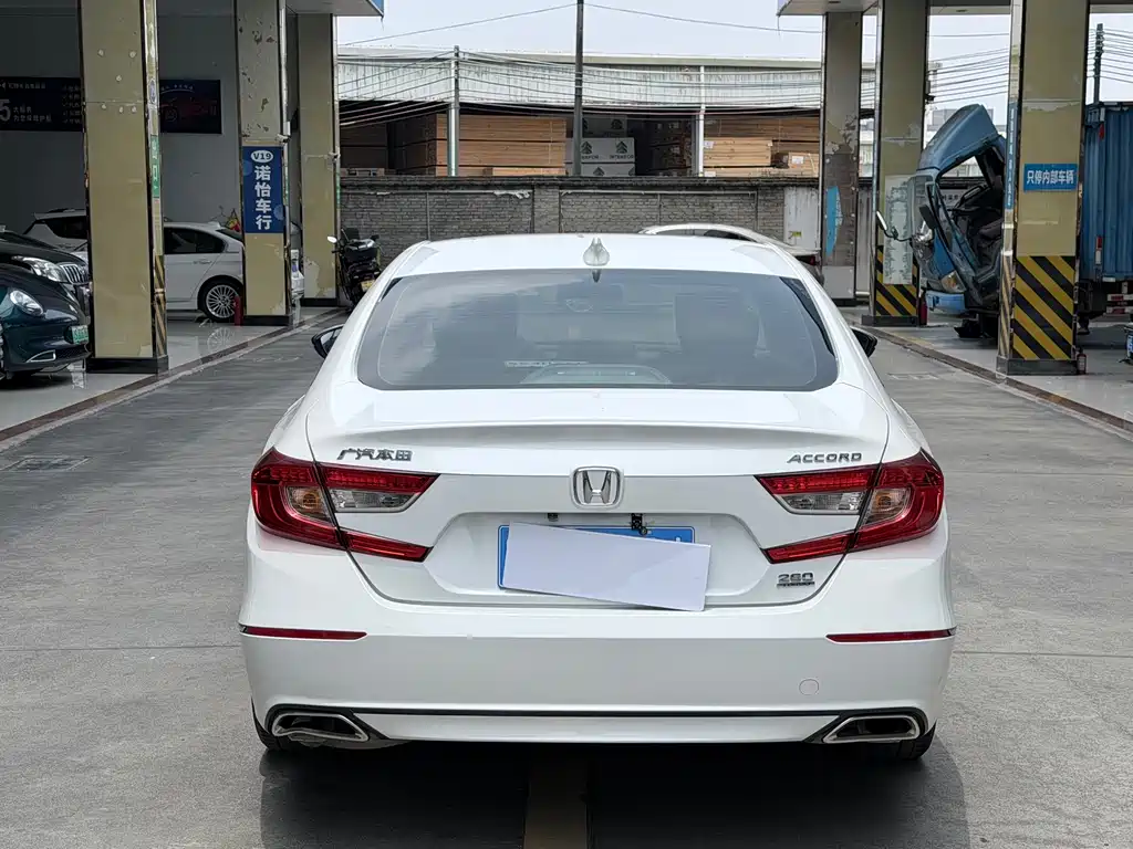 Honda Accord 2021 — фото 12