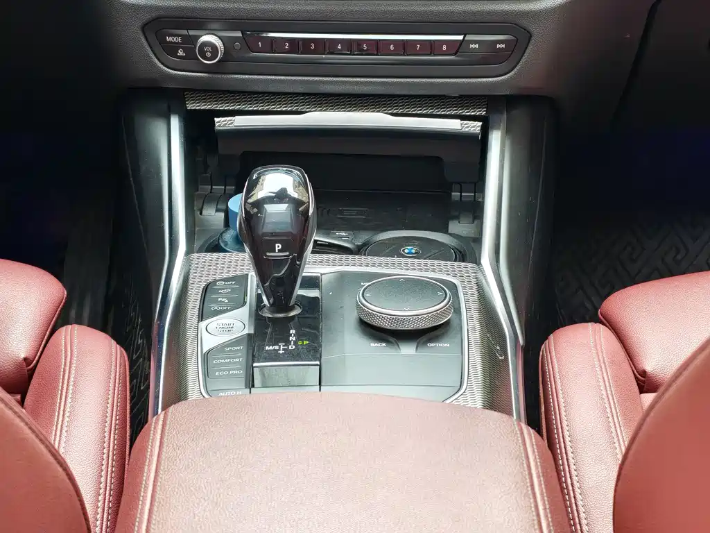 BMW 3 Series 2021 — фото 10