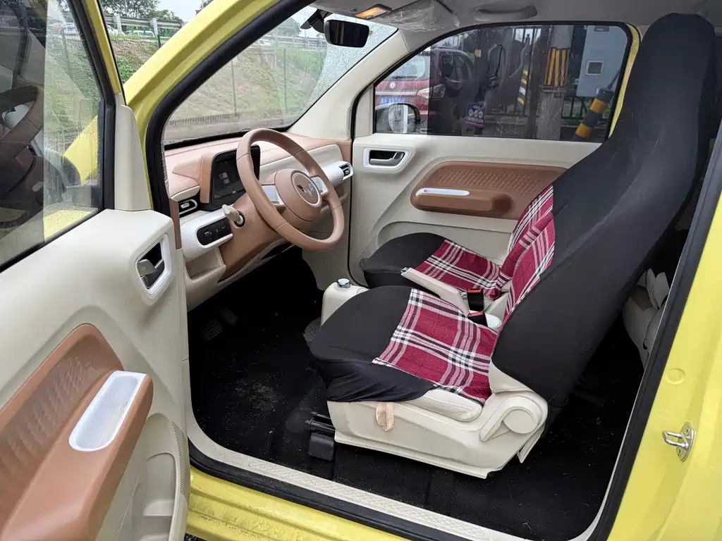 Wuling MINIEV 2025