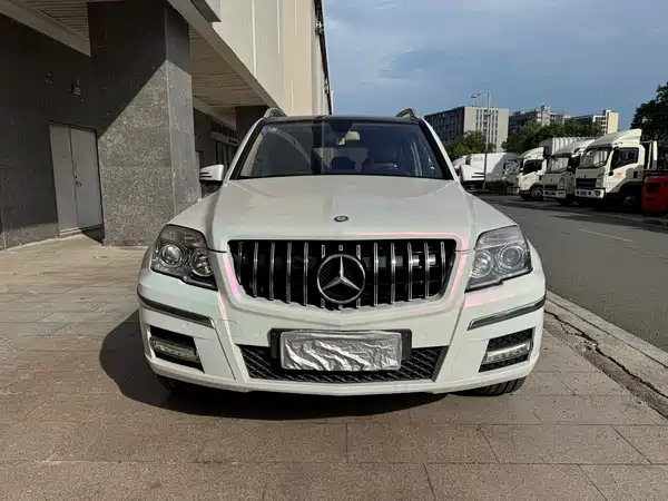 Mercedes-Benz GLK-Class 2011