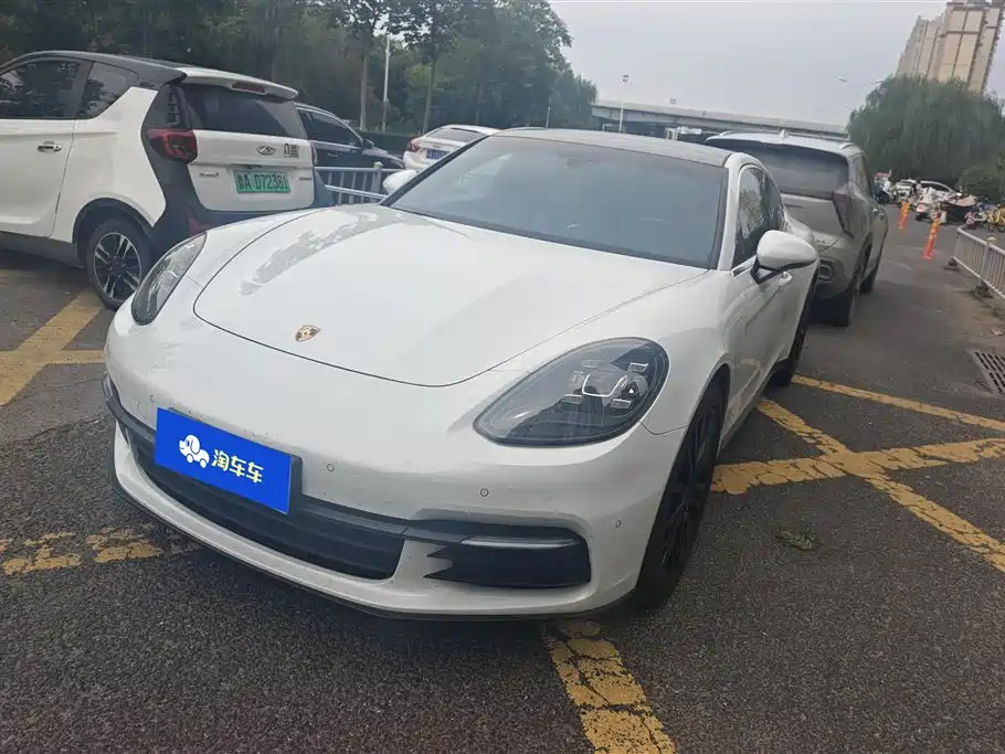 Porsche Panamera 2018