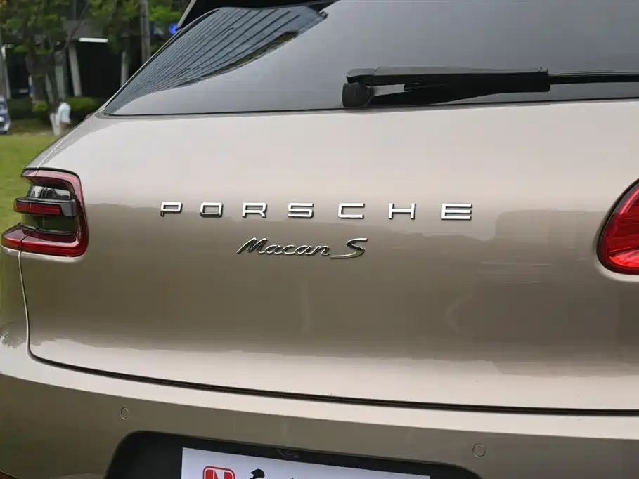 Porsche Macan 2015 — фото 15