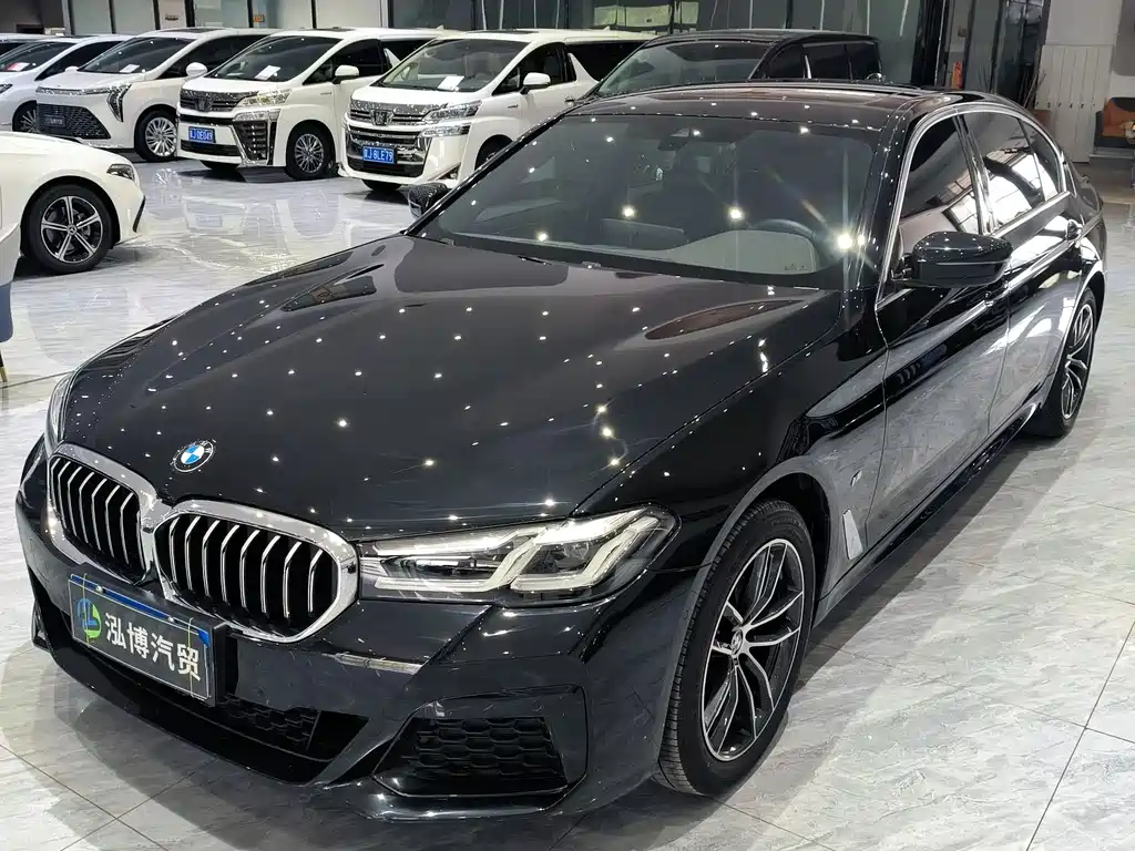 BMW 5 Series 2023 — фото 1