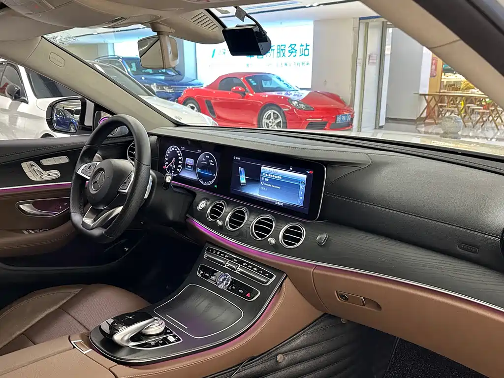 Mercedes-Benz E-Class 2018 — фото 13