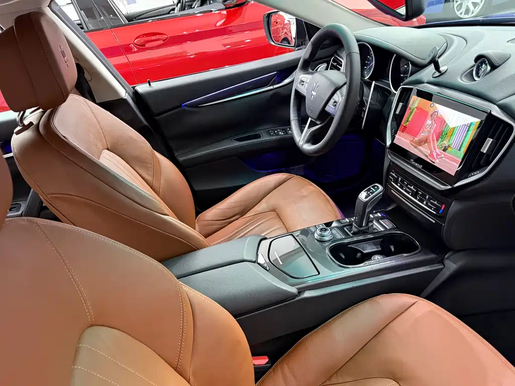Maserati Ghibli 2016 — фото 5