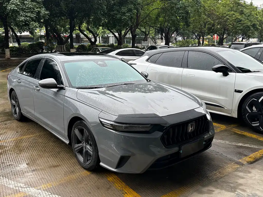 Honda Inspire 2025 — фото 3