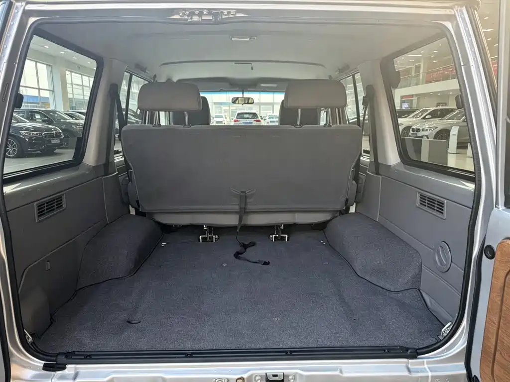 Toyota Land Cruiser 2019 — фото 10
