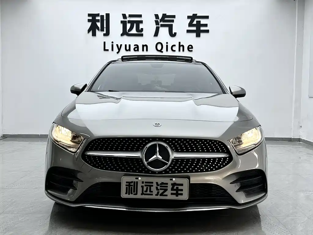 Mercedes-Benz A-Class 2019 — фото 2