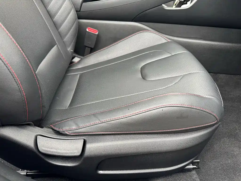 Hyundai Elantra 2023 — фото 14