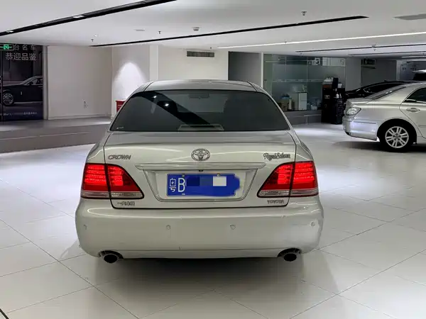 Toyota Crown 2008