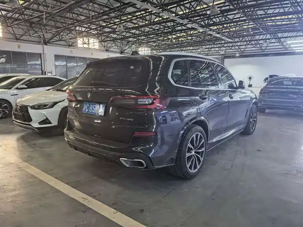 BMW X5 2022