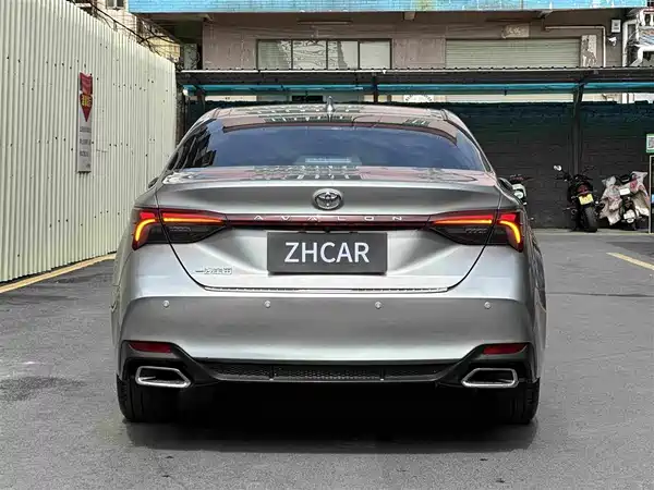 Toyota Avalon 2022