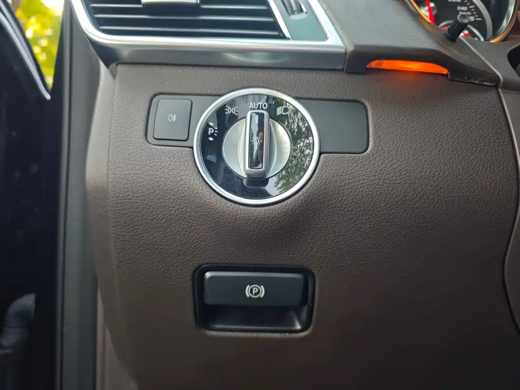 Mercedes-Benz GLE 2018 — фото 16
