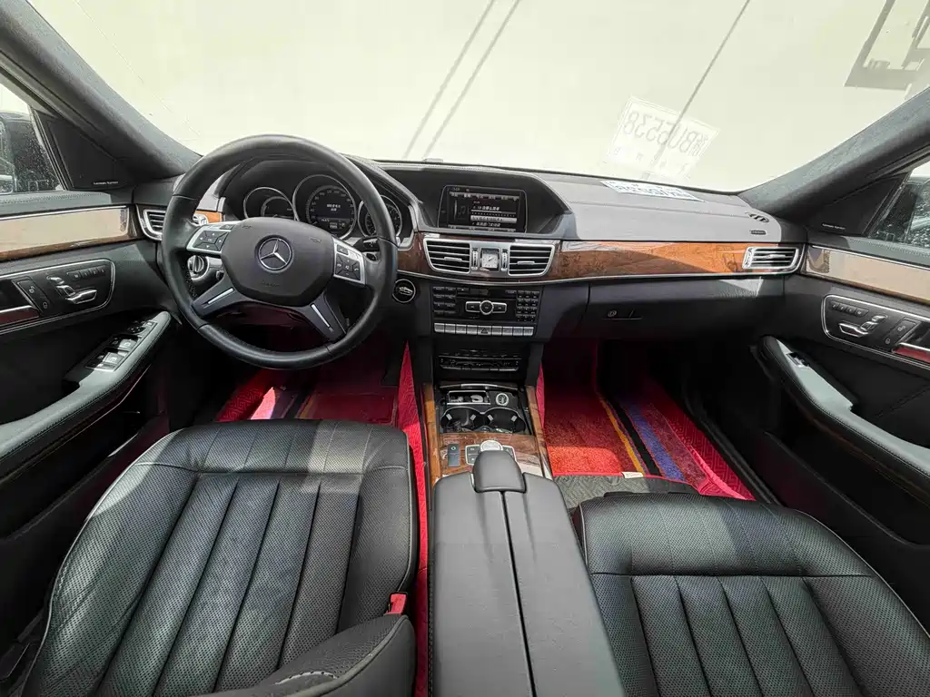 Mercedes-Benz E-Class 2016 — фото 11